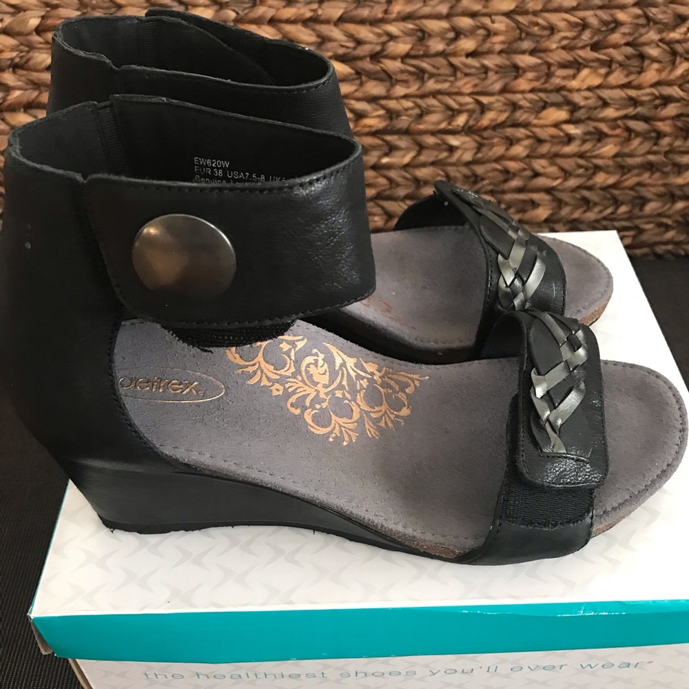 AETREX Becca wedge sandal